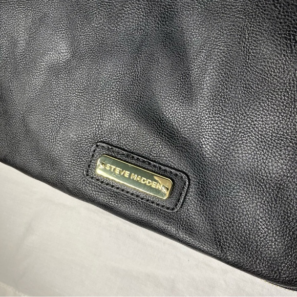 Steve Madden Crossbody Bag - Picture 9 of 9
